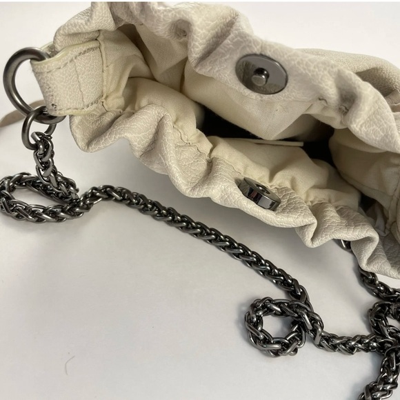 CIRCUS BY SAM EDELMAN FRINGE CHAIN CROSSBODY BAG- CUTE AND LIGHTWEIGHT NWT - Picture 9 of 9